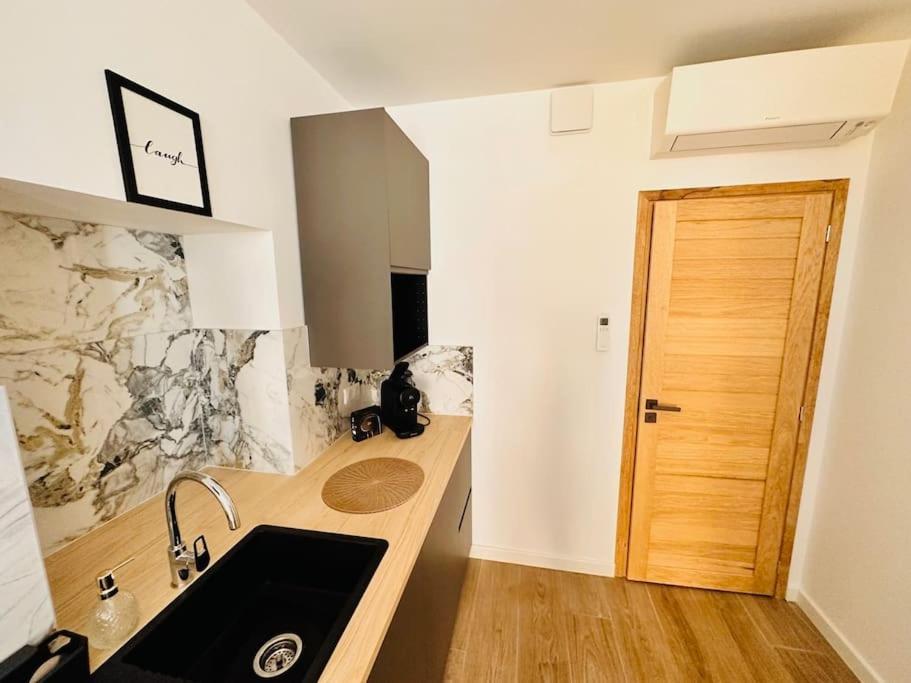 Les Appartements De Nana 4 - Studio Hypercentre, Rue Meynadier, Palais & Plage, Clim, Wifi Cannes Zewnętrze zdjęcie