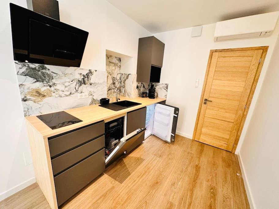 Les Appartements De Nana 4 - Studio Hypercentre, Rue Meynadier, Palais & Plage, Clim, Wifi Cannes Zewnętrze zdjęcie